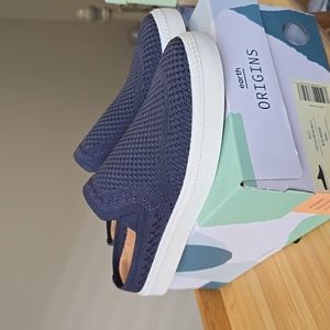 Earth Origins Mules Sz 7